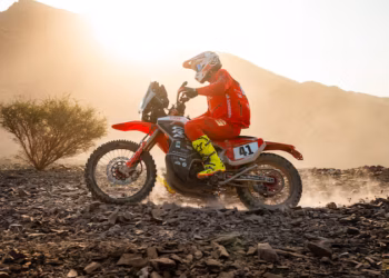 “Se terminó a 50 km de la meta”: Dramático accidente saca a Ruy Barbosa del Dakar cuando rozaba el Top 10 de la General